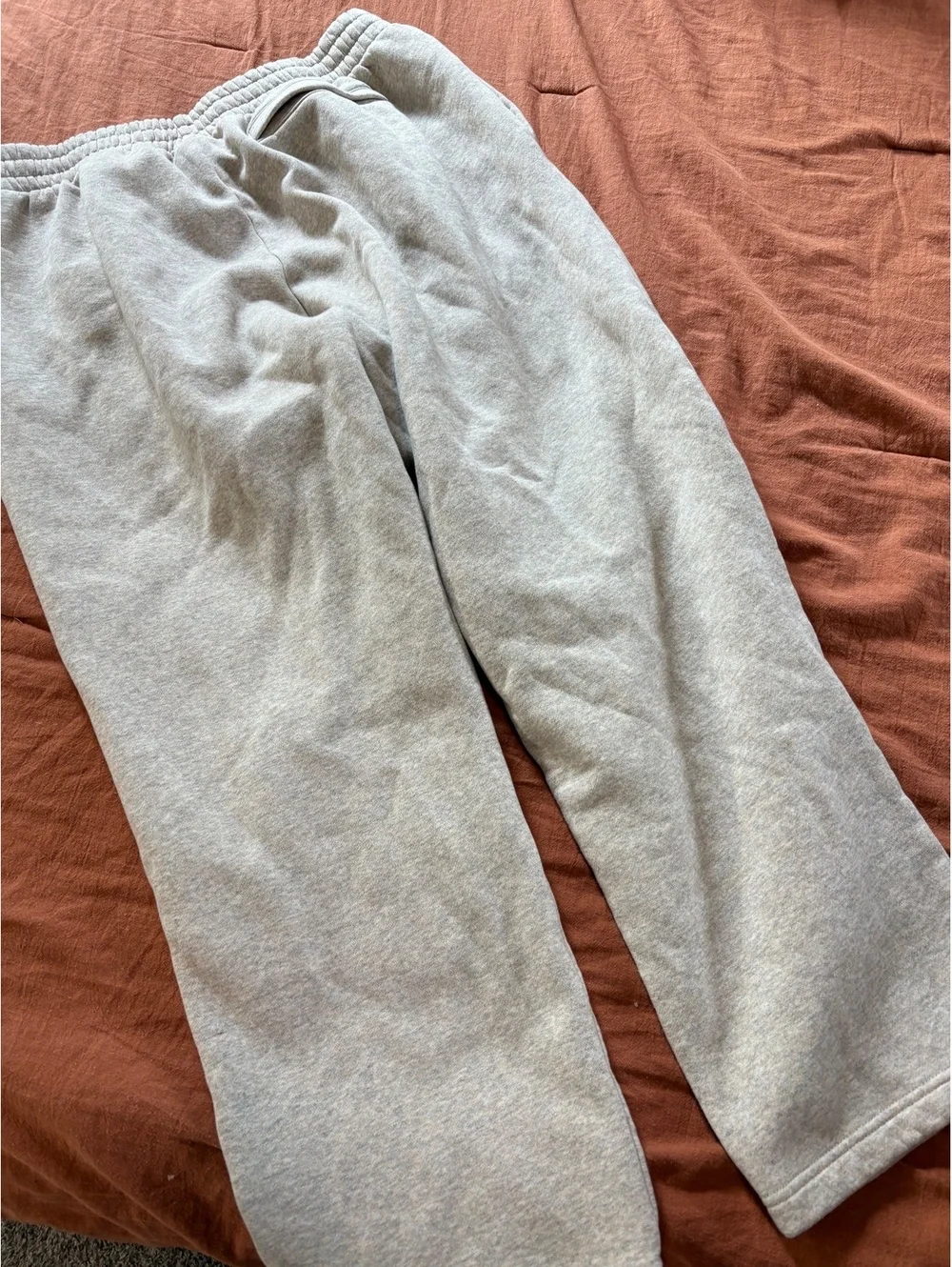 Under Armour Men's XL Tan/ Gray Fleece Sweatpants